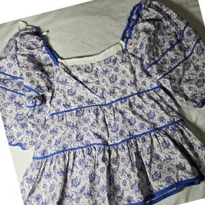 She + Sky Blue White Floral Puff Sleeve‎ Tiered Babydoll Top Medium SY8178